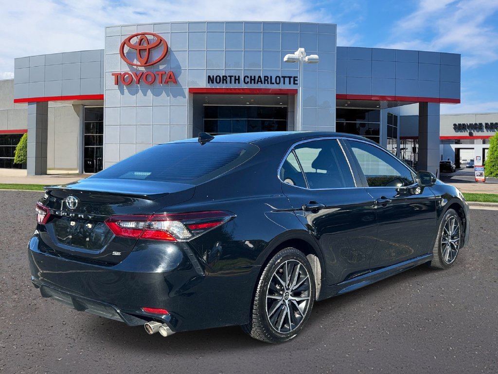 Used 2021 Toyota Camry SE FWD image 8