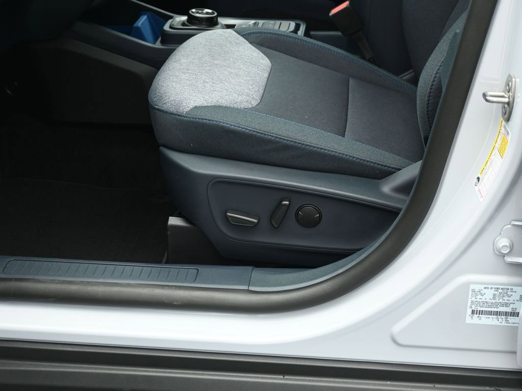 New 2025 Ford Maverick XLT w/ XLT Luxury Package image 10