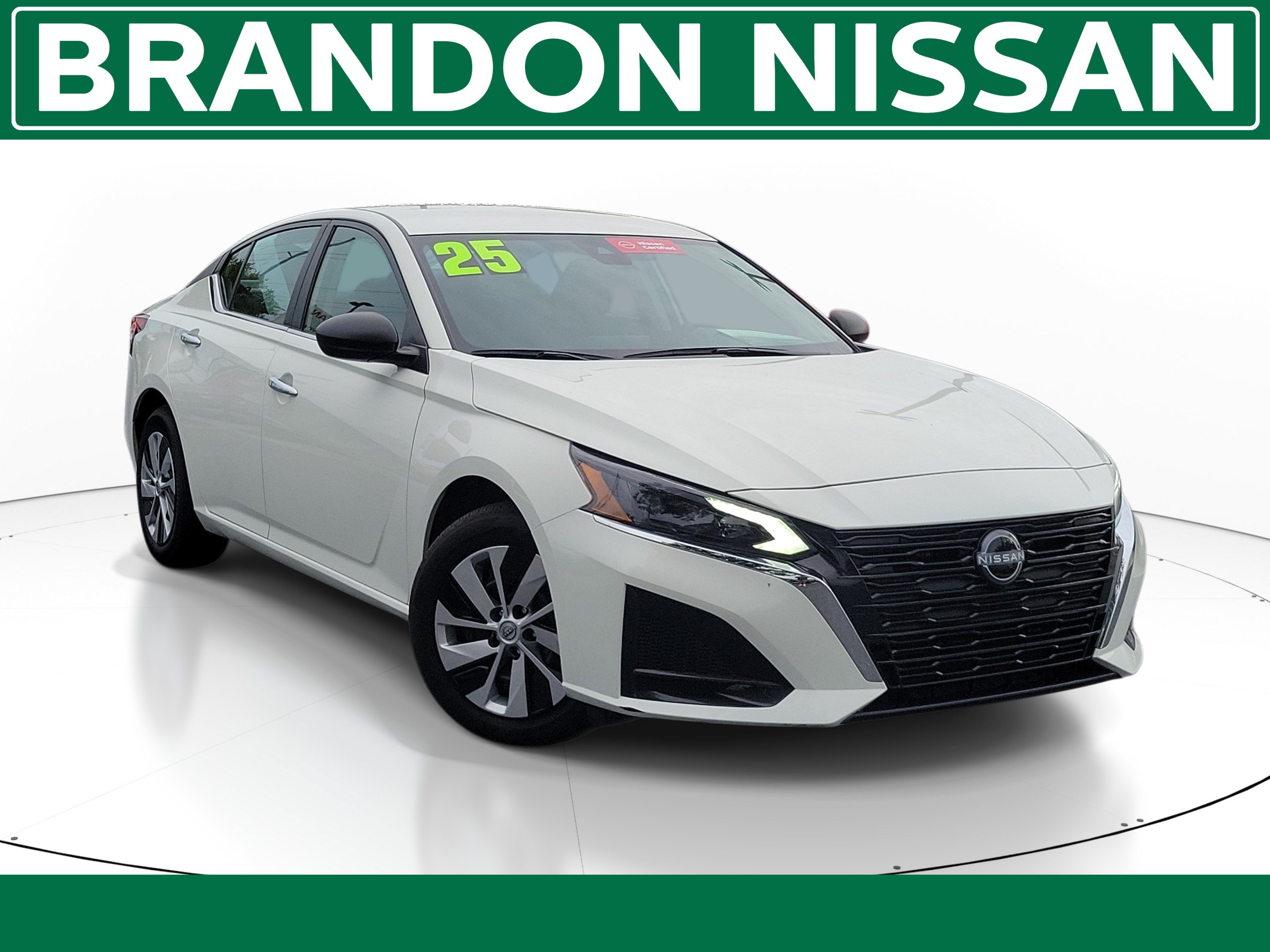 Certified 2025 Nissan Altima 2.5 S FWD image 1