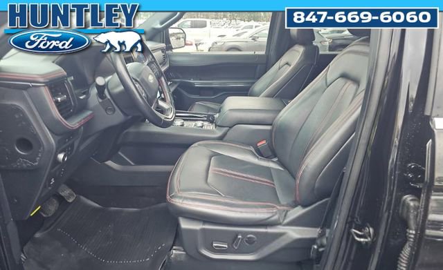 Used 2022 Ford Expedition Limited image 6