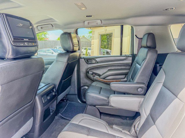 Used 2017 Chevrolet Suburban LT image 6