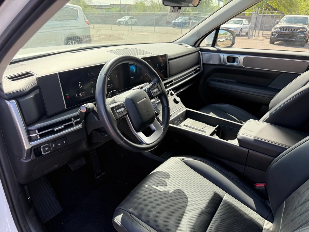 Used 2025 Hyundai Santa Fe SEL AWD/4WD image 12
