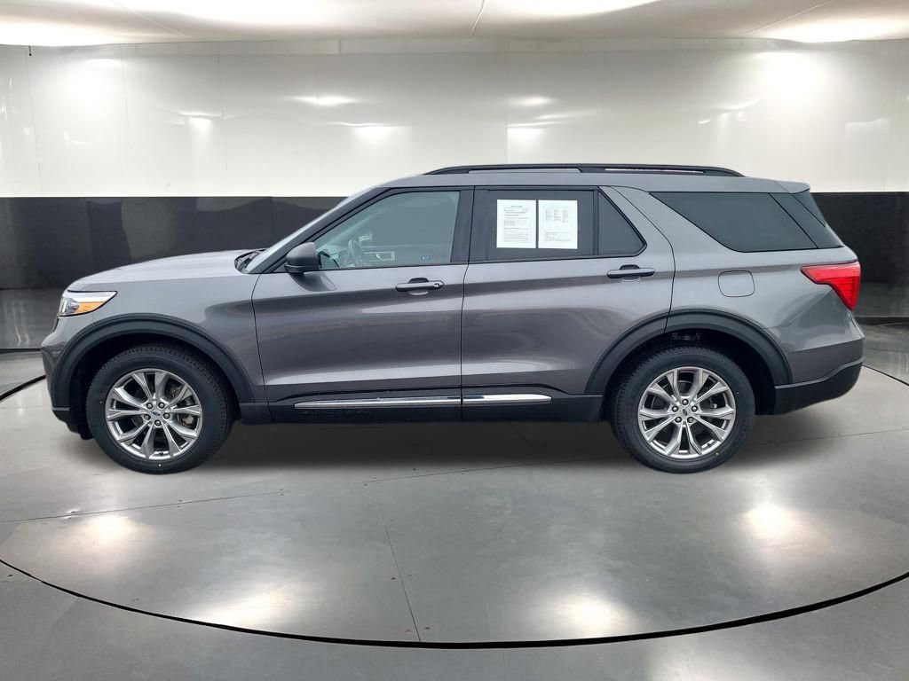 Used 2023 Ford Explorer XLT image 10