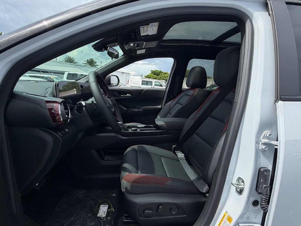 New 2027 Chevrolet Equinox RS w/ Convenience Package III FWD image 9