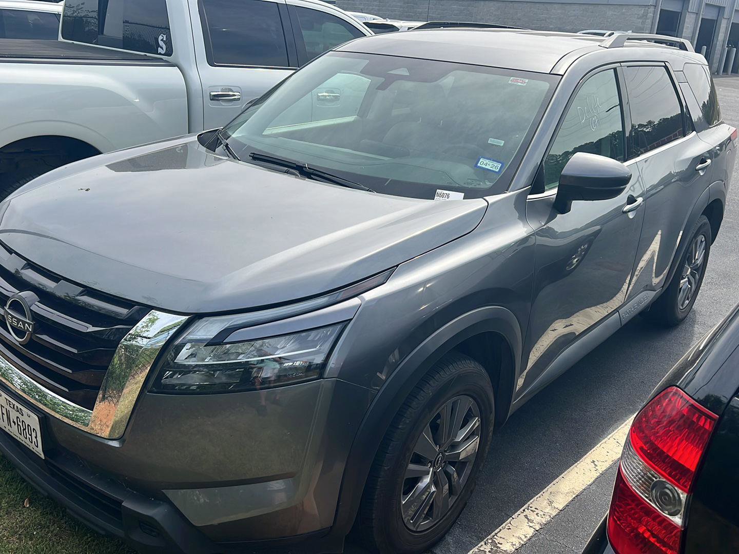 Used 2024 Nissan Pathfinder SV