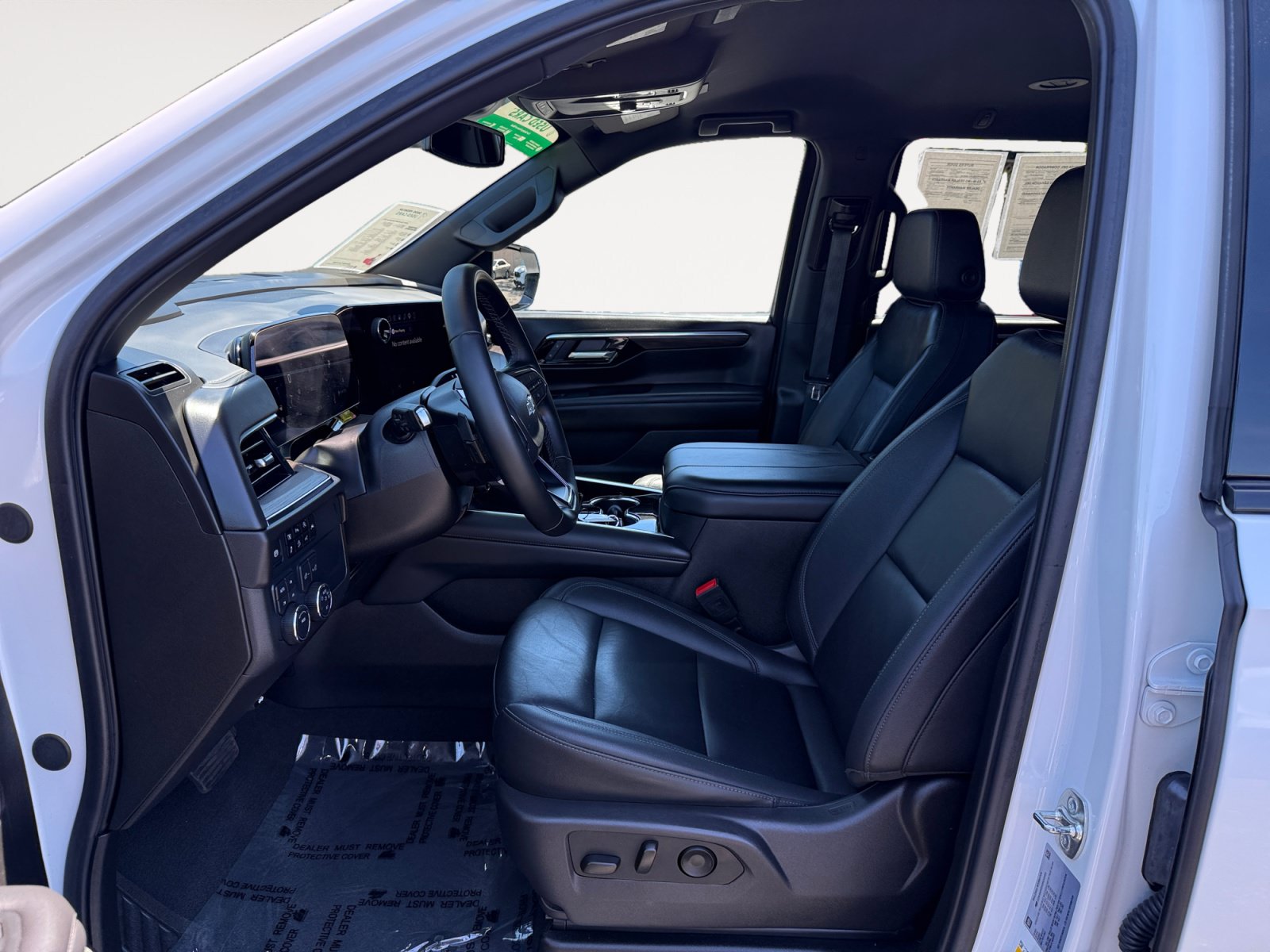 Used 2025 Chevrolet Suburban Z71 AWD/4WD image 10