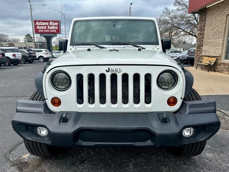 Used 2013 Jeep Wrangler Unlimited Sport image 3