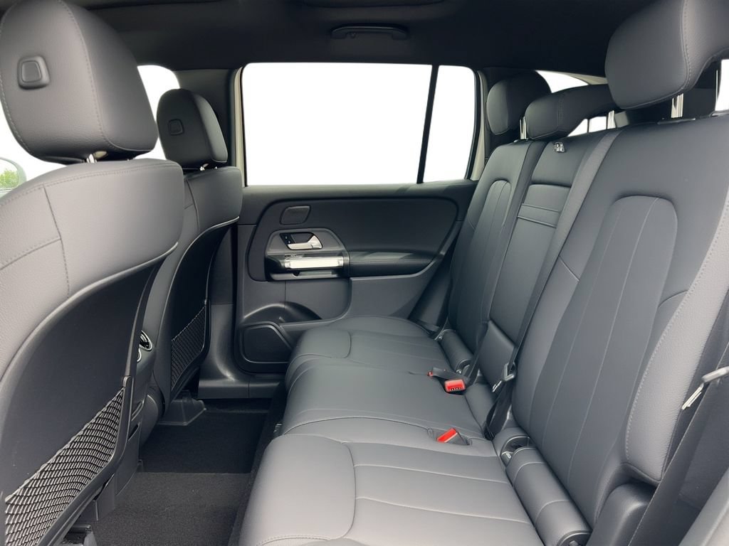 New 2026 Mercedes-Benz GLB 250 4MATIC image 7
