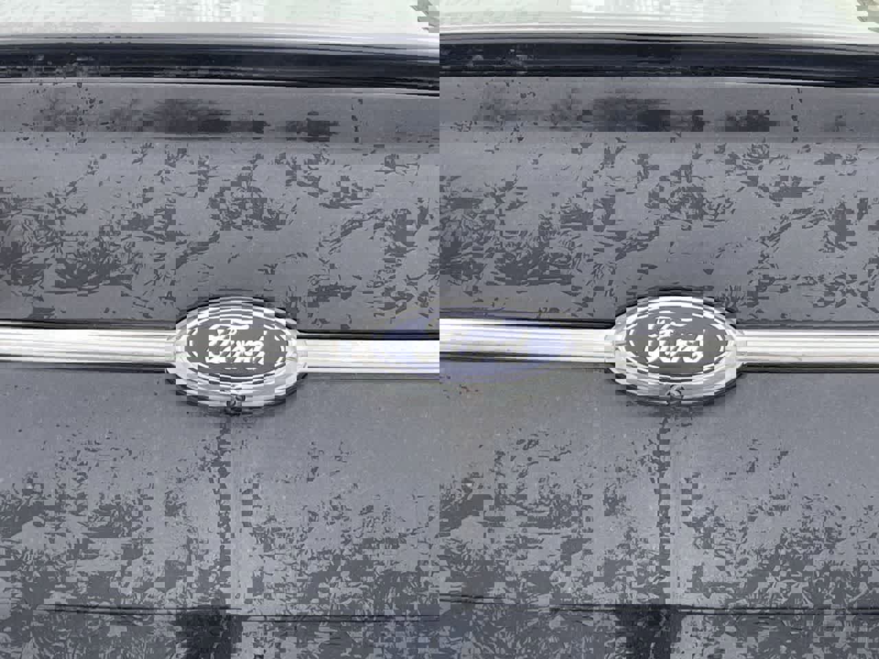 Used 2017 Ford Taurus Limited image 38