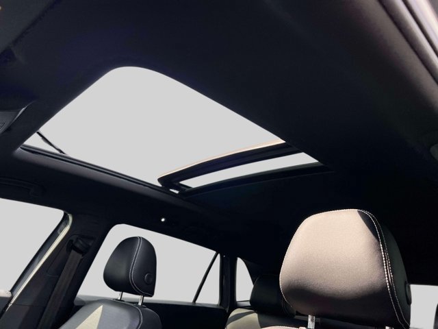 Used 2021 Volkswagen Atlas Cross Sport SE w/ Panoramic Sunroof Package AWD/4WD image 20