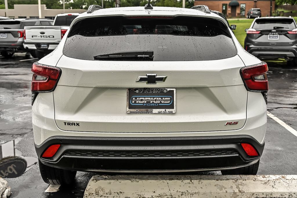 Used 2024 Chevrolet Trax RS w/ Driver Confidence Package FWD image 6