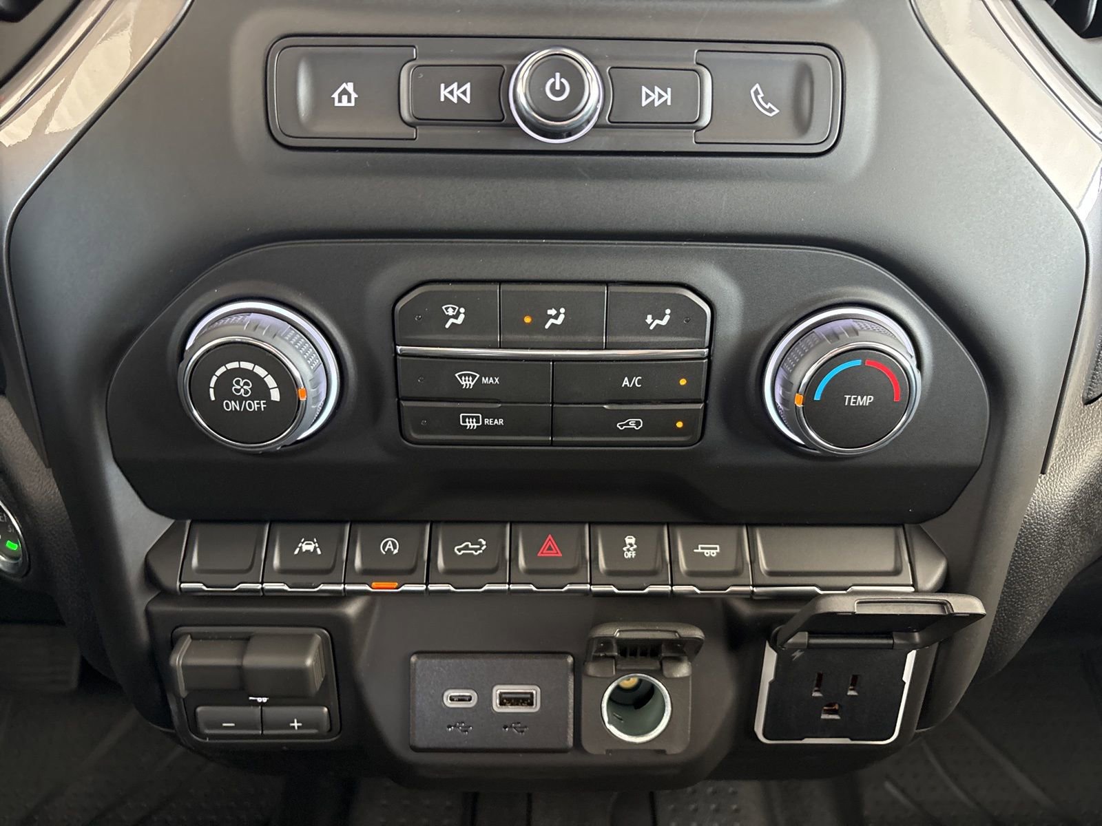 New 2026 Chevrolet Silverado 1500 Custom RWD image 22