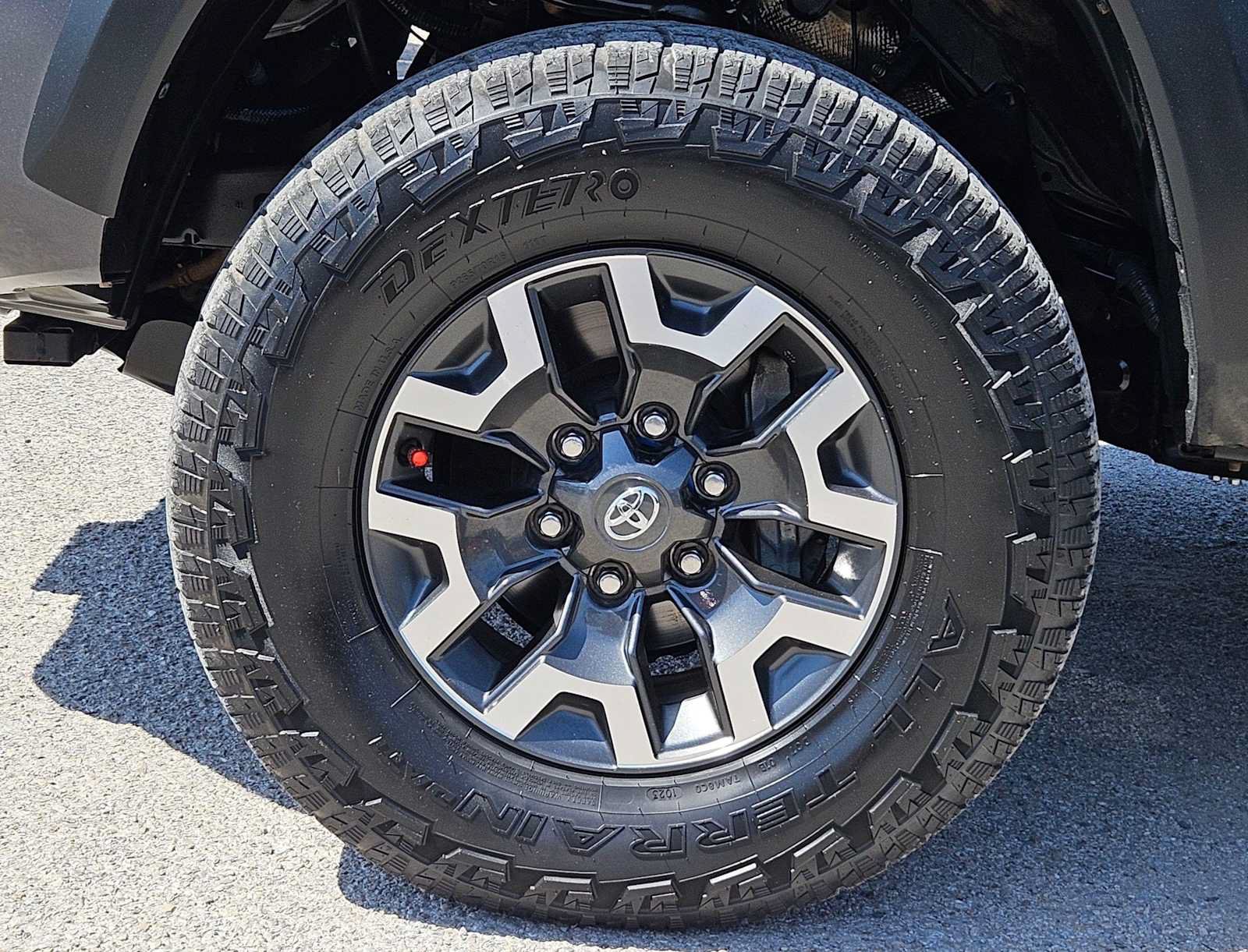 Used 2021 Toyota Tacoma TRD Off-Road AWD/4WD image 14