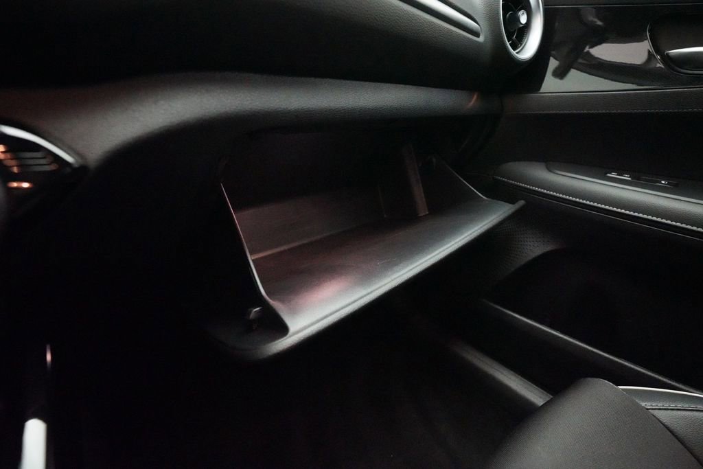 Certified 2024 Kia Forte GT-Line image 29