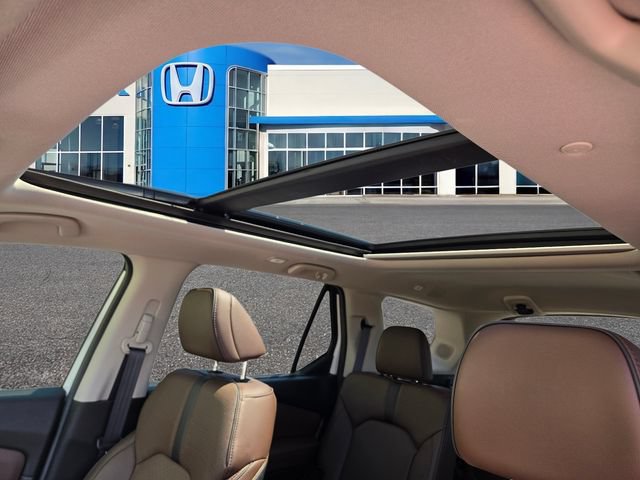 Used 2024 Honda Pilot Elite image 17