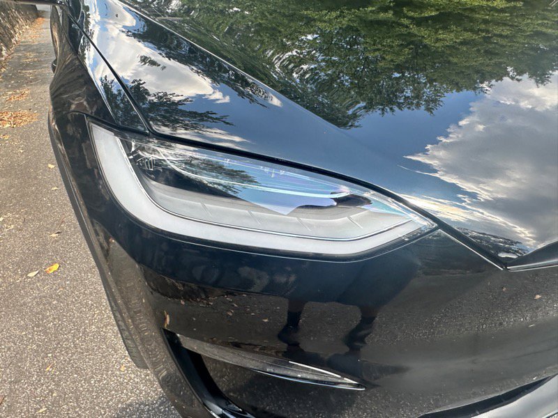 Used 2022 Tesla Model X image 15