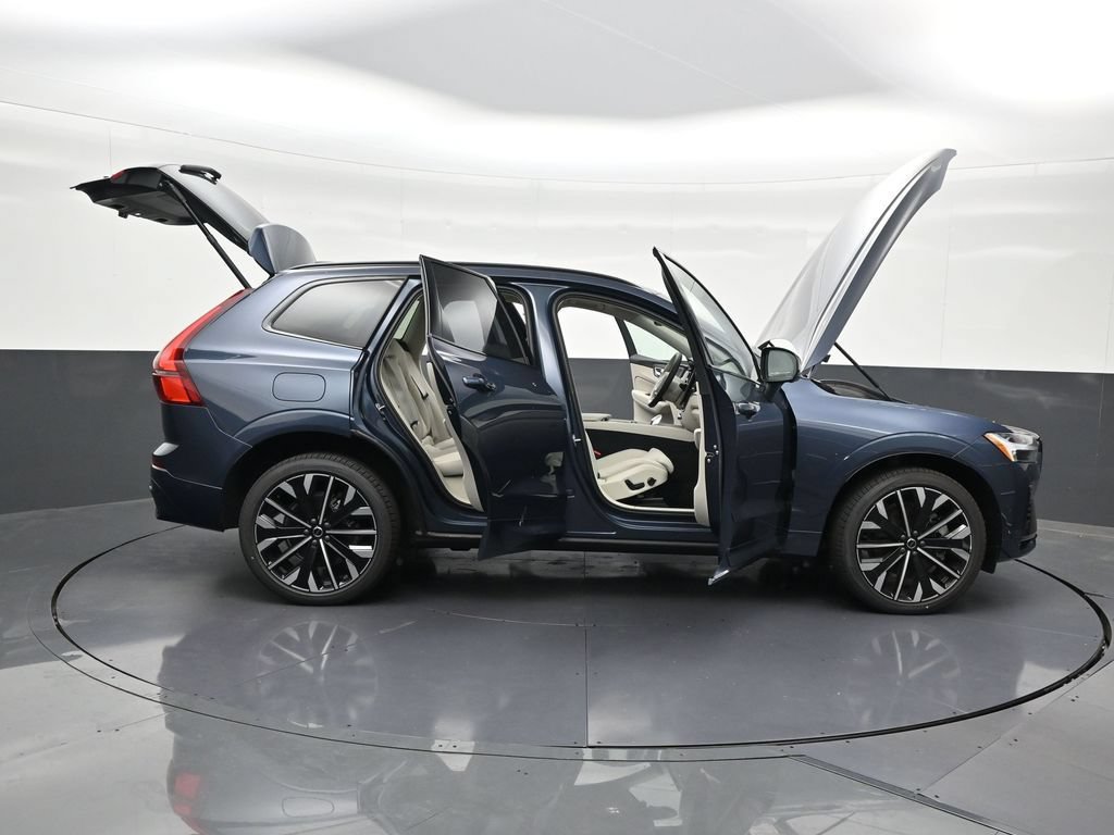 New 2026 Volvo XC60 T8 Ultra w/ Protection Package Premier AWD/4WD image 30