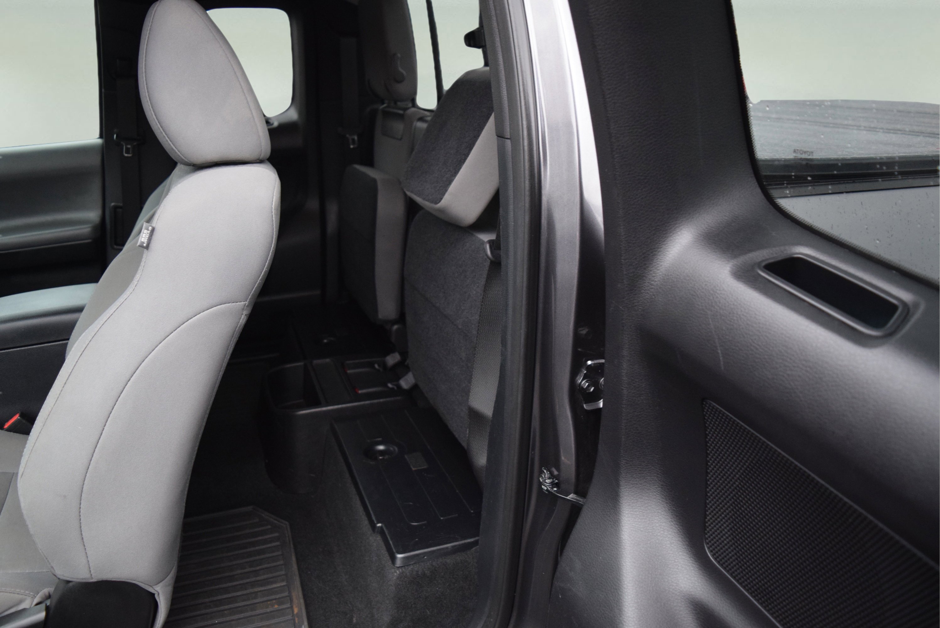 Used 2017 Toyota Tacoma SR5 w/ Tow Package image 12