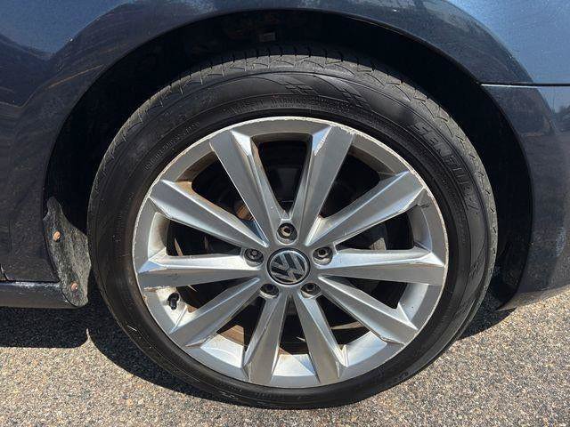 Used 2013 Volkswagen Golf TDI FWD image 21