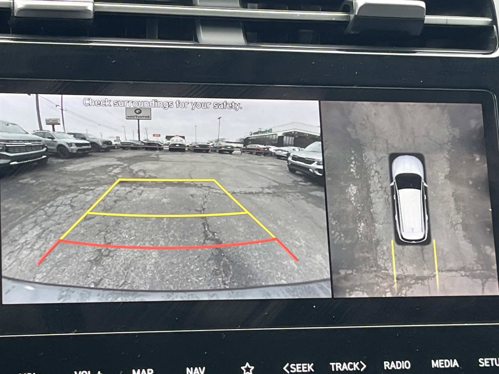 Used 2023 Hyundai Tucson Limited image 45