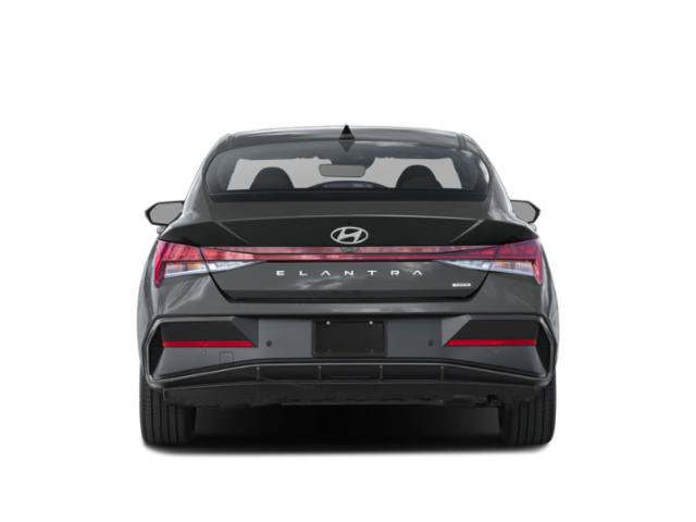 Used 2025 Hyundai Elantra Limited FWD image 8
