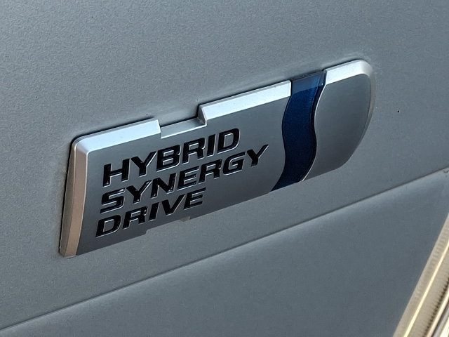 Used 2015 Toyota Prius Three FWD image 29
