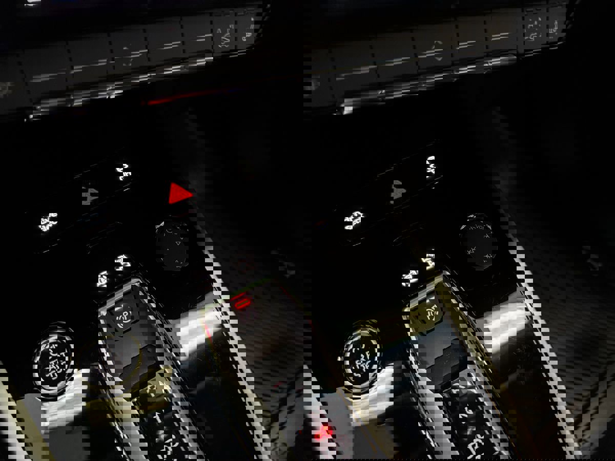 Used 2024 Audi Q4 e-tron Premium Plus w/ Premium Plus image 36