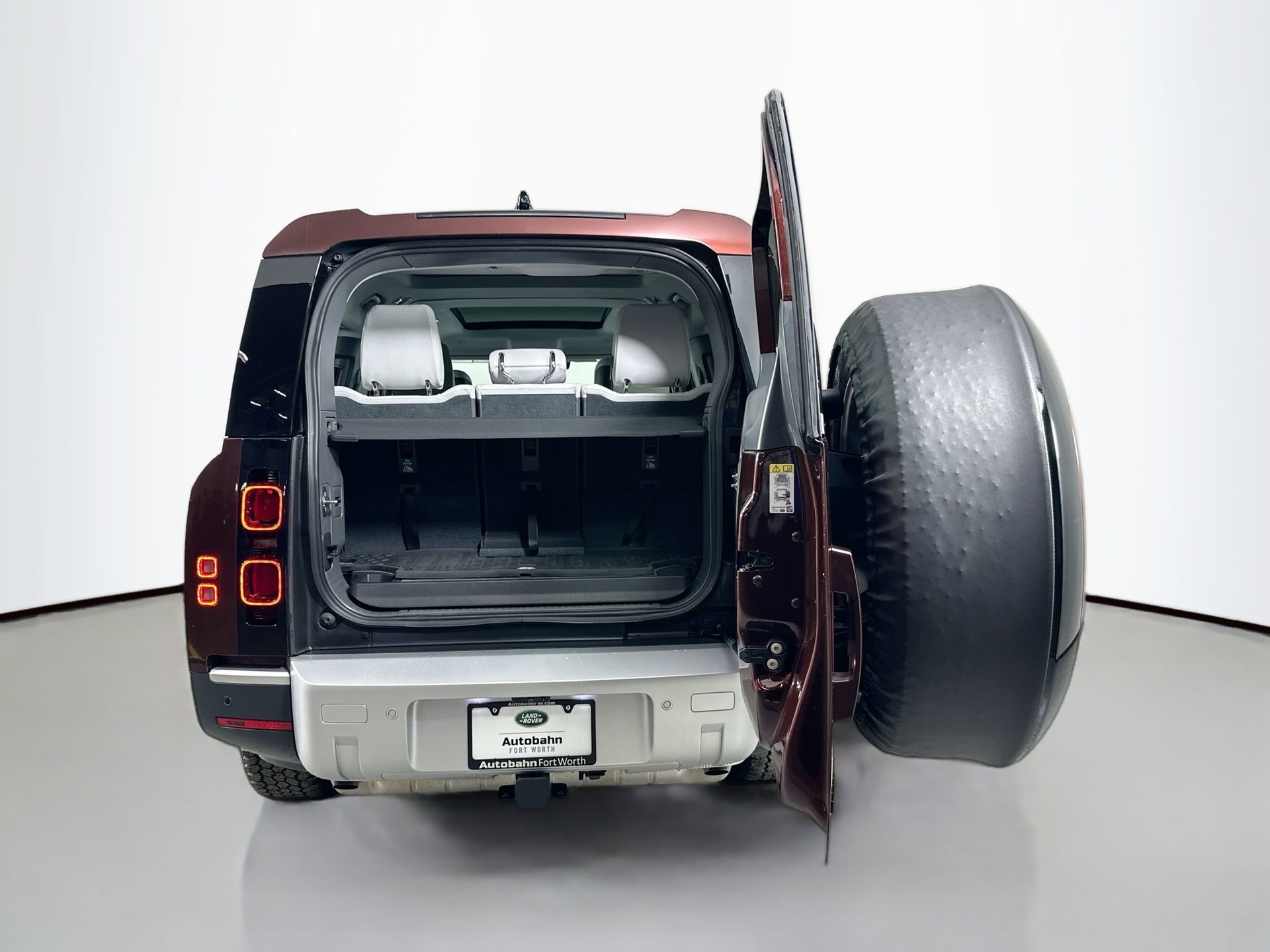 Certified 2025 Land Rover Defender 130 S image 29