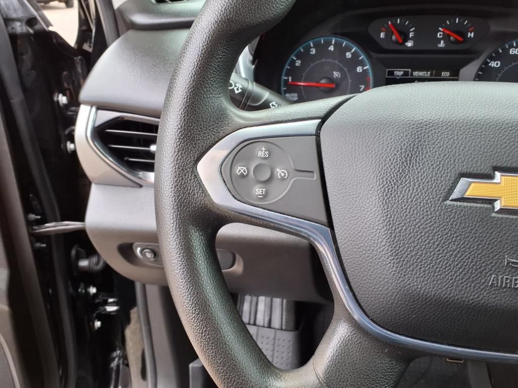 Used 2021 Chevrolet Traverse LS AWD/4WD image 21