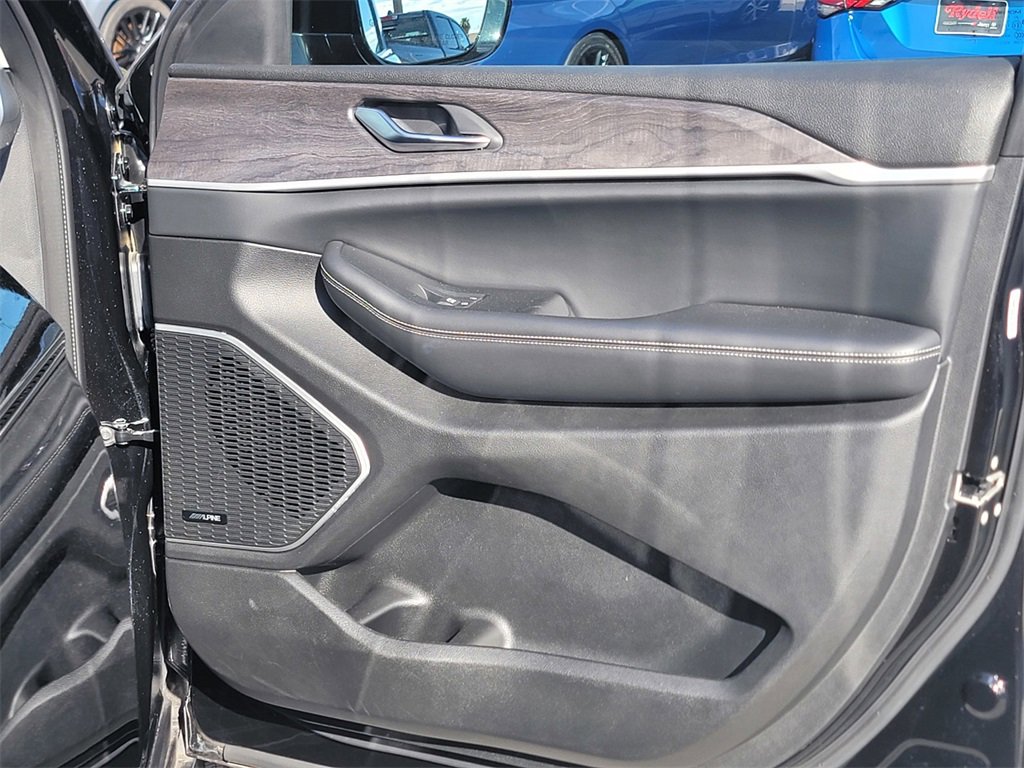 Used 2022 Jeep Grand Cherokee Limited 4xe image 24