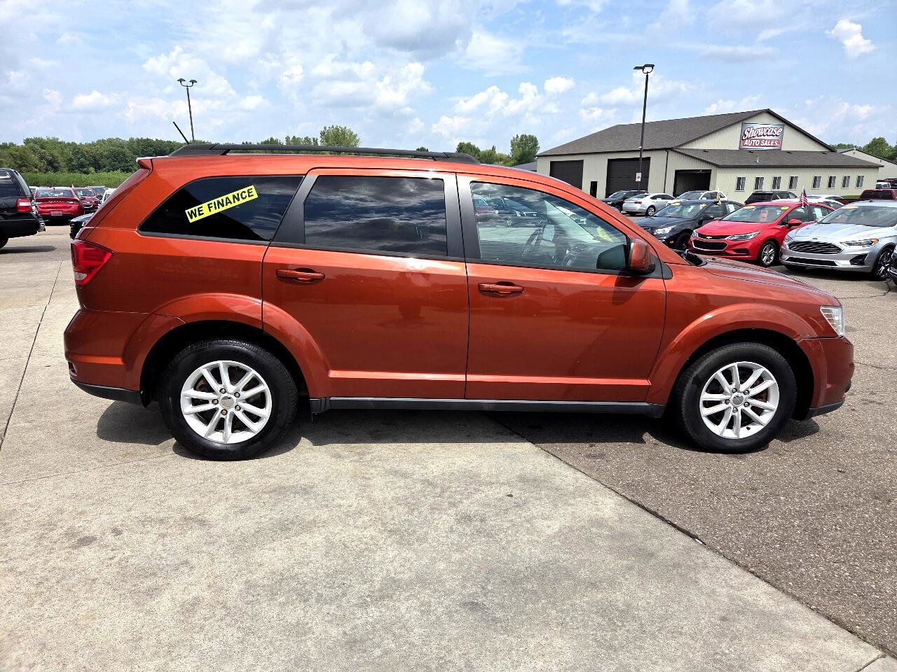 Used 2013 Dodge Journey SXT image 4