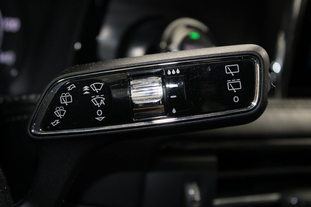 Used 2022 Lincoln Corsair FWD w/ Equipment Group 101A image 23