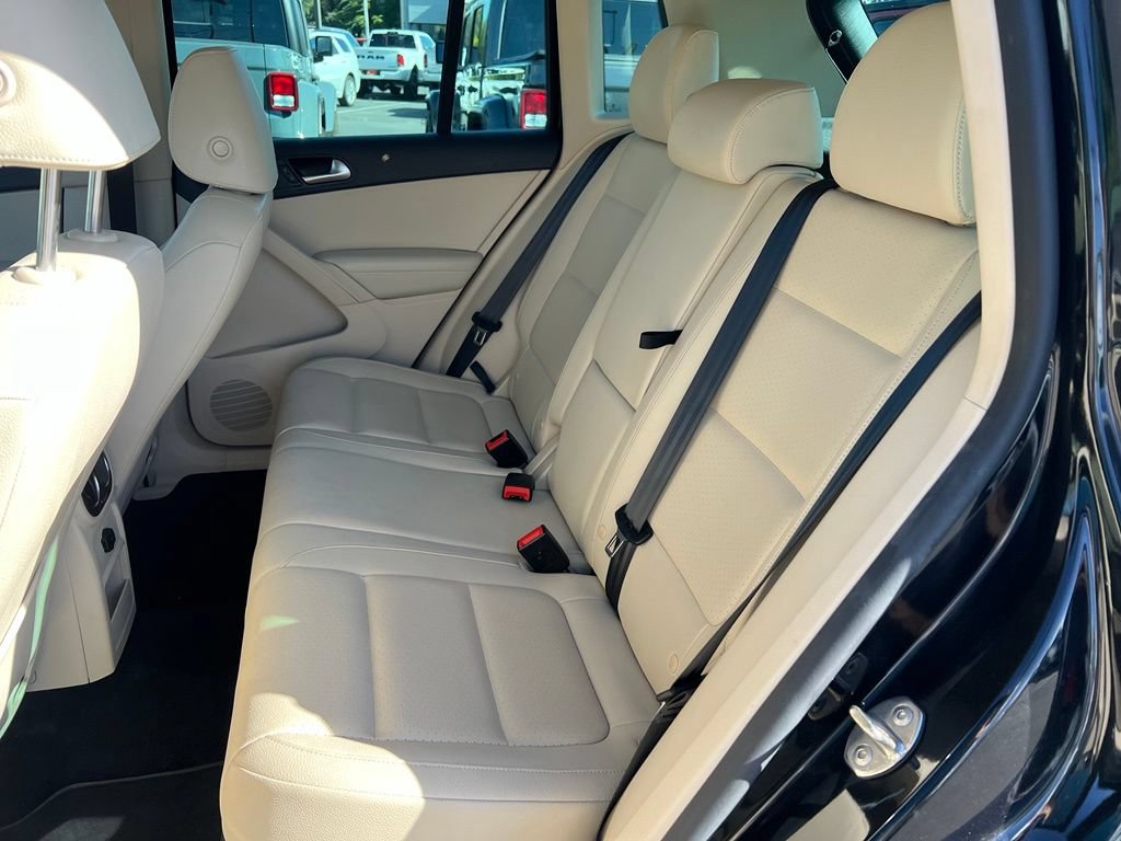 Used 2015 Volkswagen Tiguan SE AWD/4WD image 23