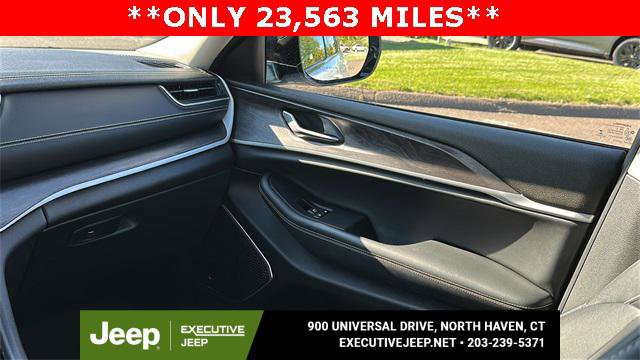 Certified 2022 Jeep Grand Cherokee Limited image 25