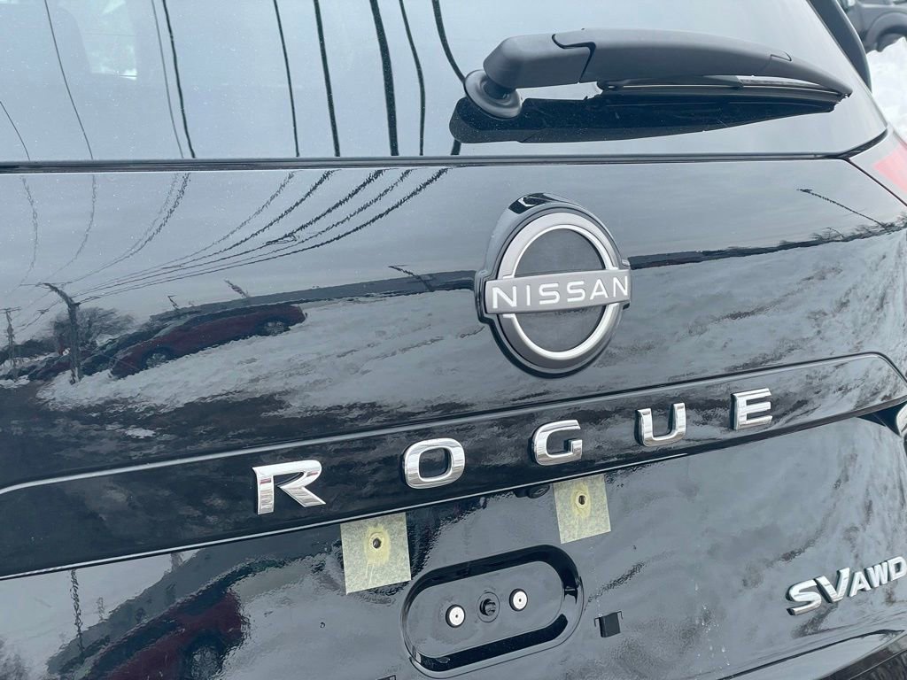 Certified 2023 Nissan Rogue SV image 28