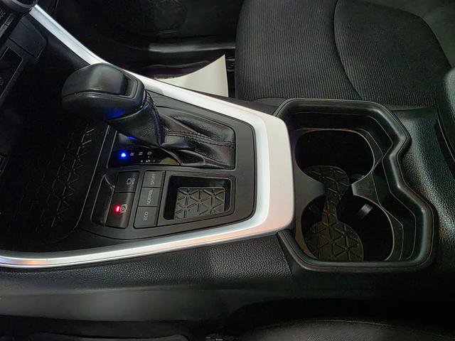 Used 2020 Toyota RAV4 LE w/ All Weather Liner Package FWD image 20