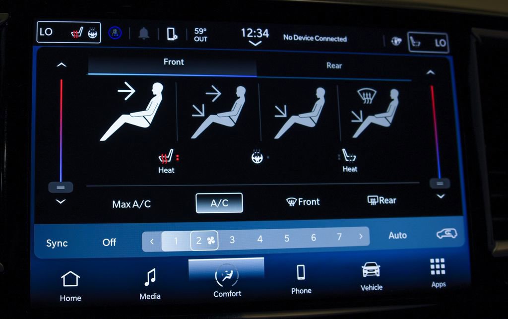 Used 2023 Chrysler Pacifica Touring-L image 22