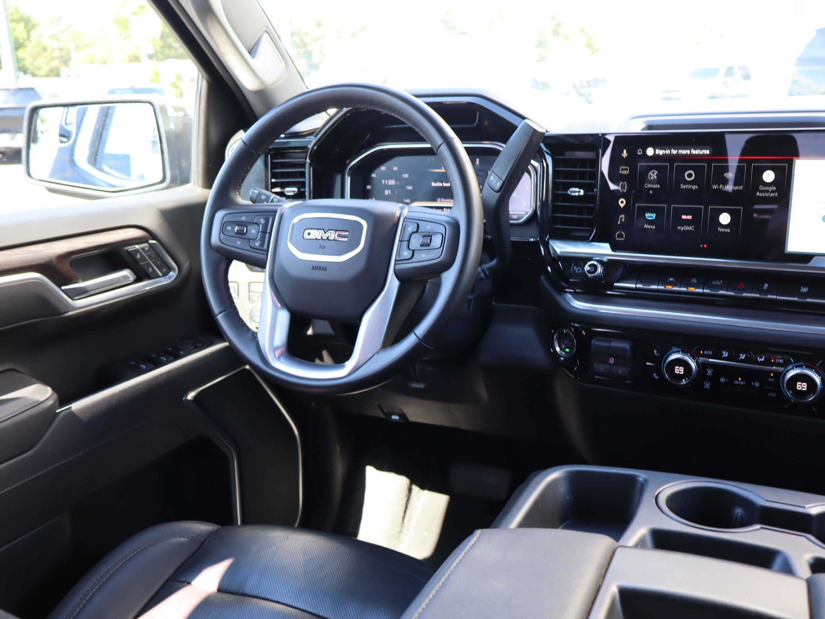 Used 2025 GMC Sierra 1500 SLT AWD/4WD image 13
