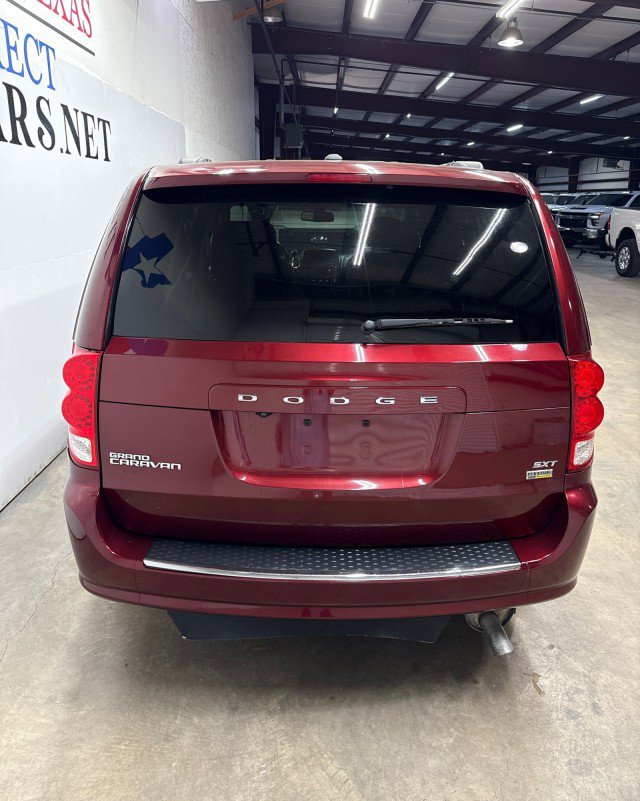 Used 2019 Dodge Grand Caravan SXT image 5