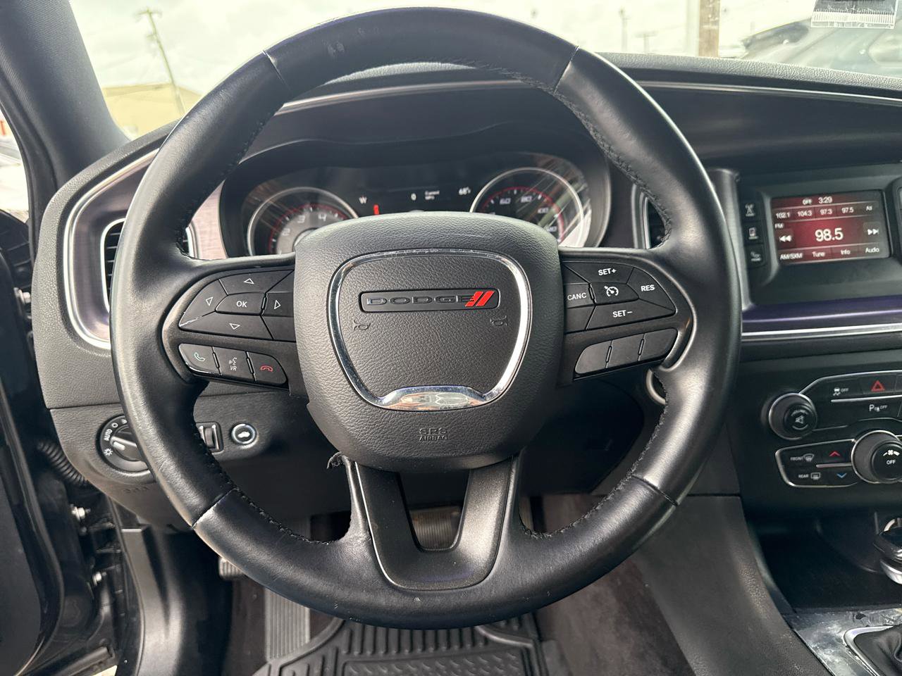 Used 2016 Dodge Charger SE w/ Popular Equipment Group RWD image 15