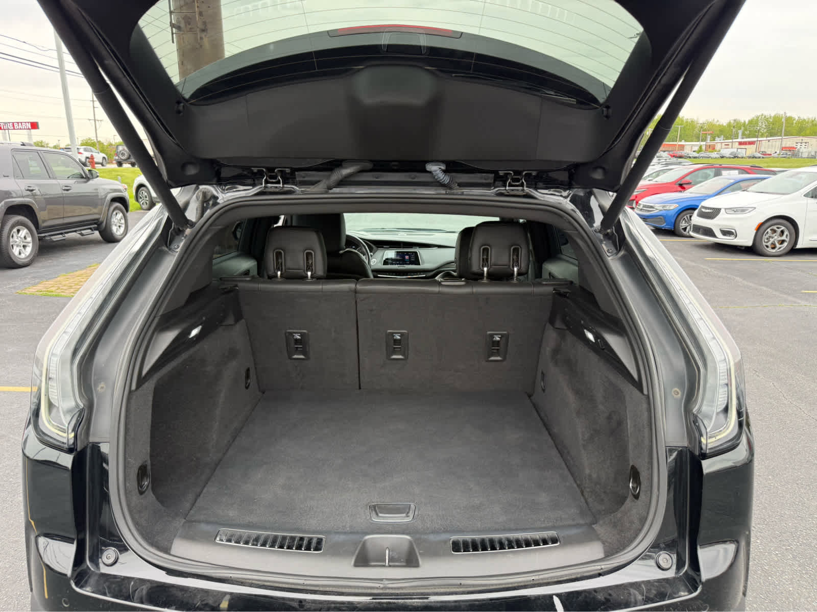 Used 2022 Cadillac XT4 Sport w/ Comfort Package AWD/4WD image 21
