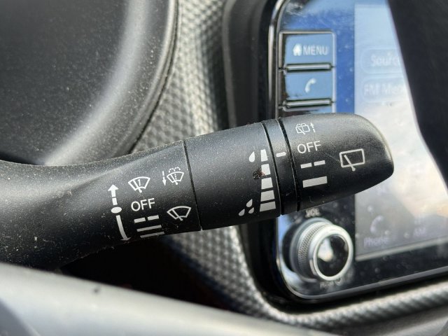 Used 2021 Nissan Kicks SV FWD image 24