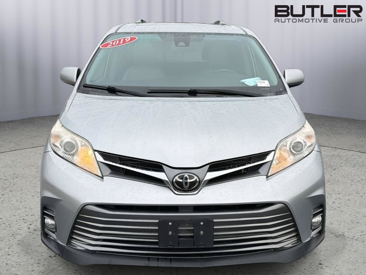Used 2019 Toyota Sienna XLE Premium FWD image 9