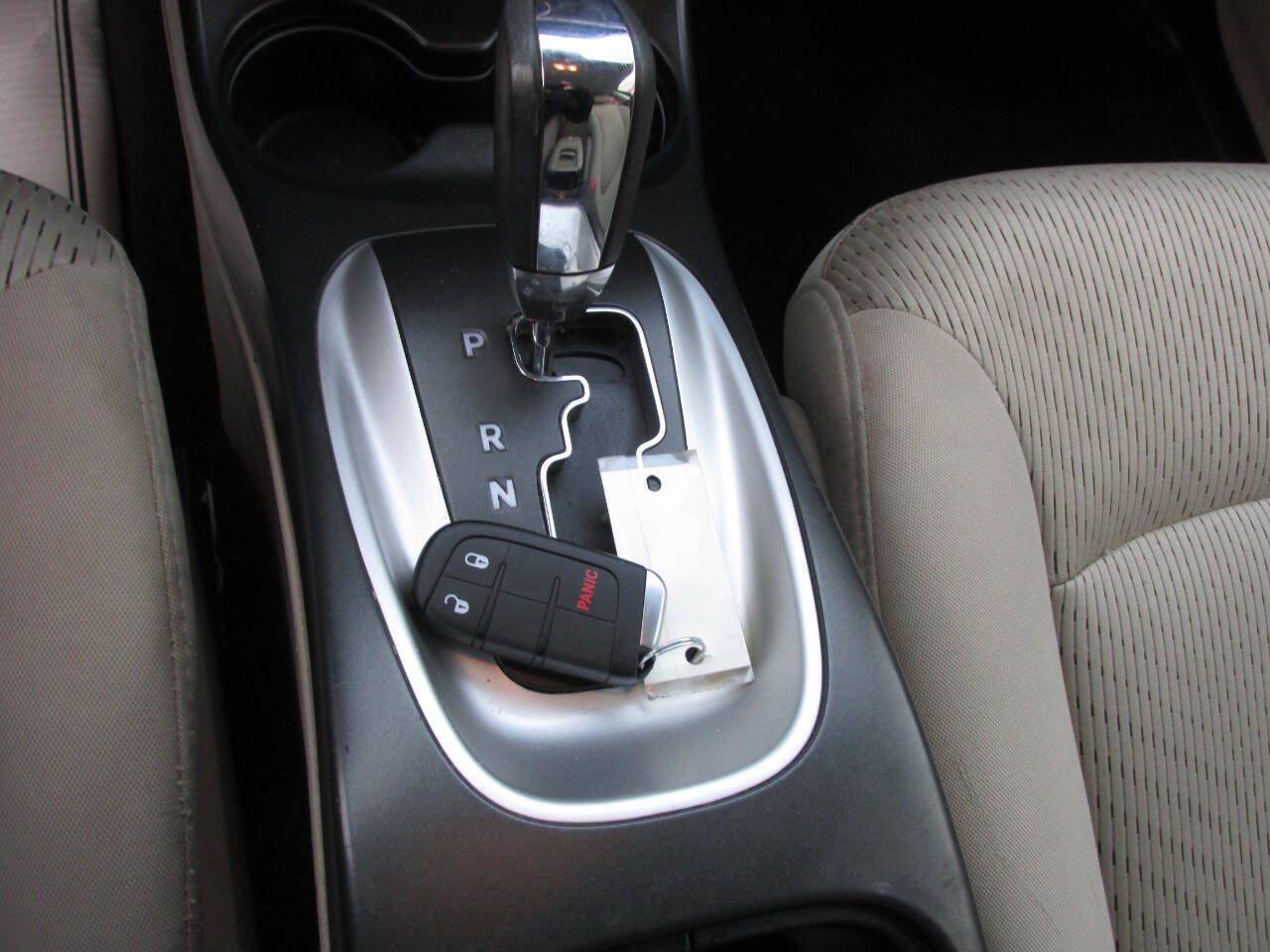 Used 2015 Dodge Journey SXT w/ Flexible Seating Group FWD image 39