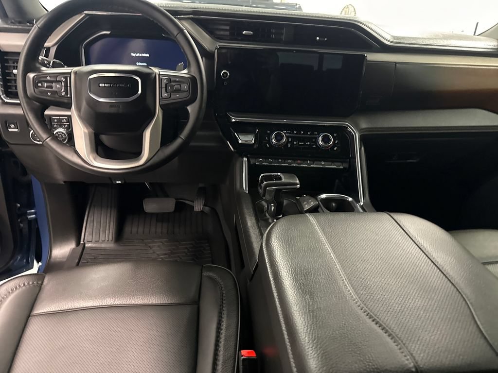 Used 2025 GMC Sierra 1500 Denali w/ Denali Reserve Package AWD/4WD image 14