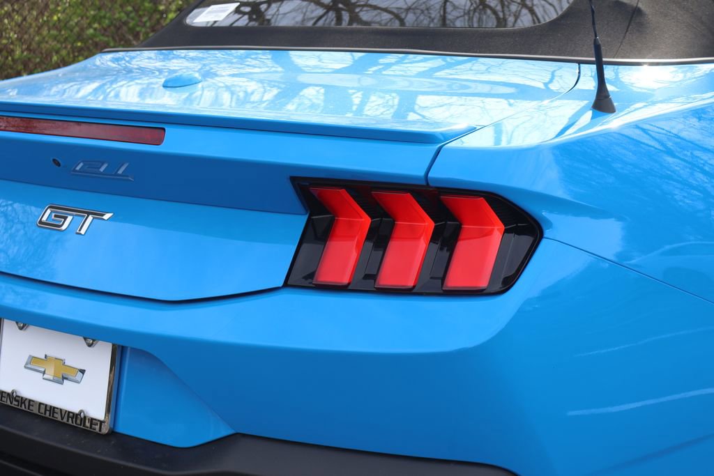 Used 2024 Ford Mustang GT Premium image 9