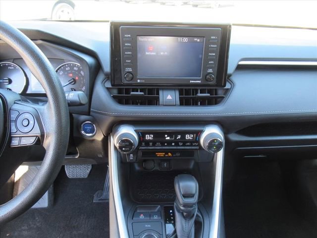 Used 2022 Toyota RAV4 XLE image 21