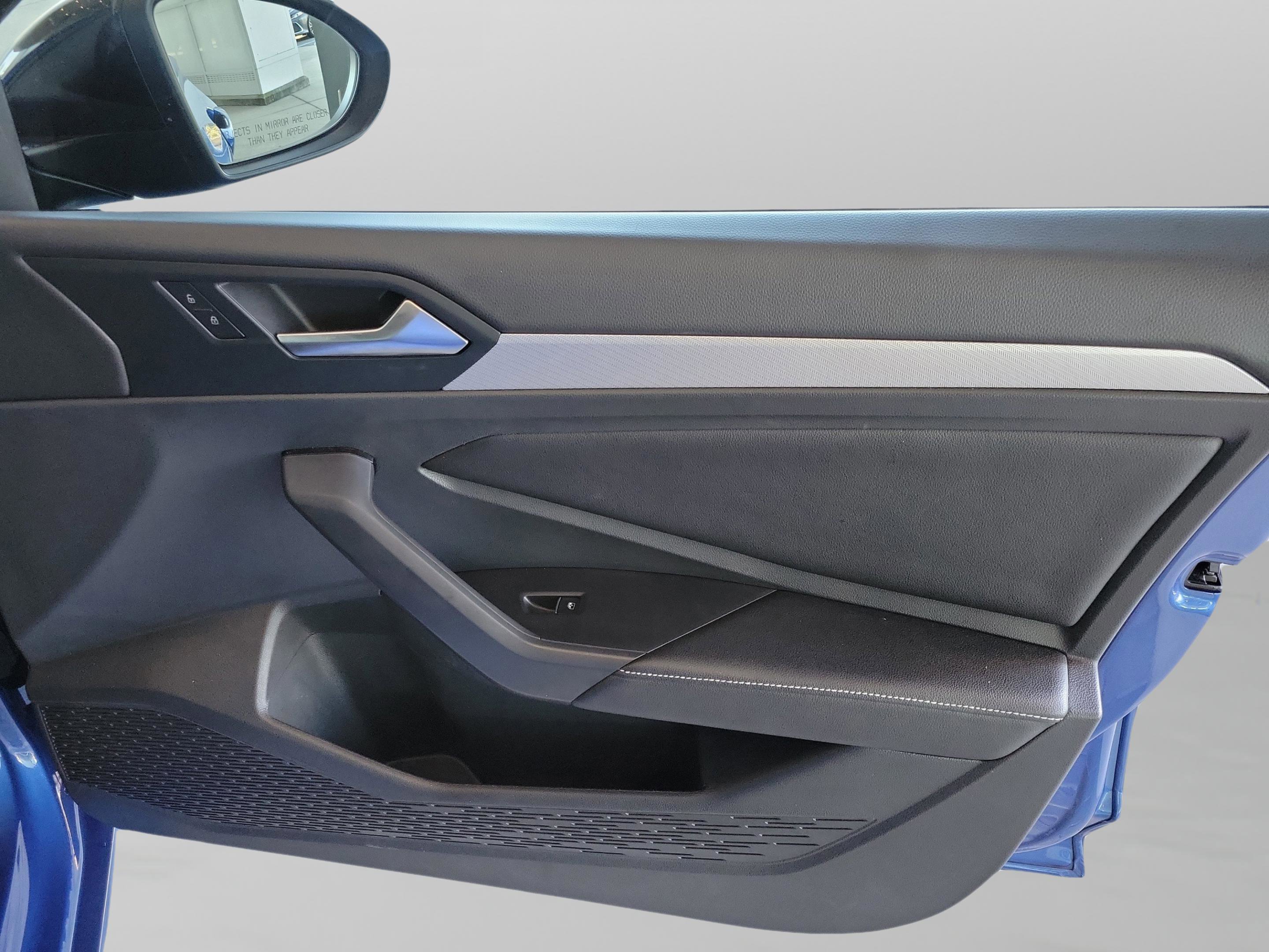 Used 2022 Volkswagen Jetta Sport image 25