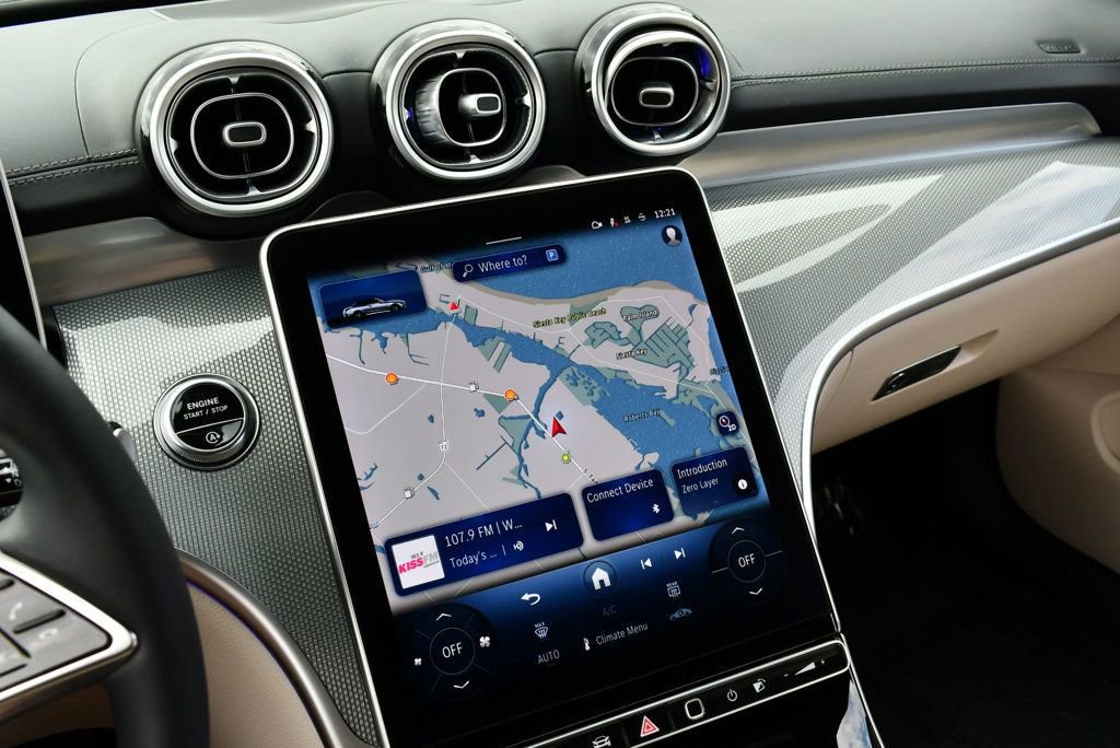 Used 2024 Mercedes-Benz CLE 300 4MATIC Cabriolet w/ Driver Assistance Package image 73