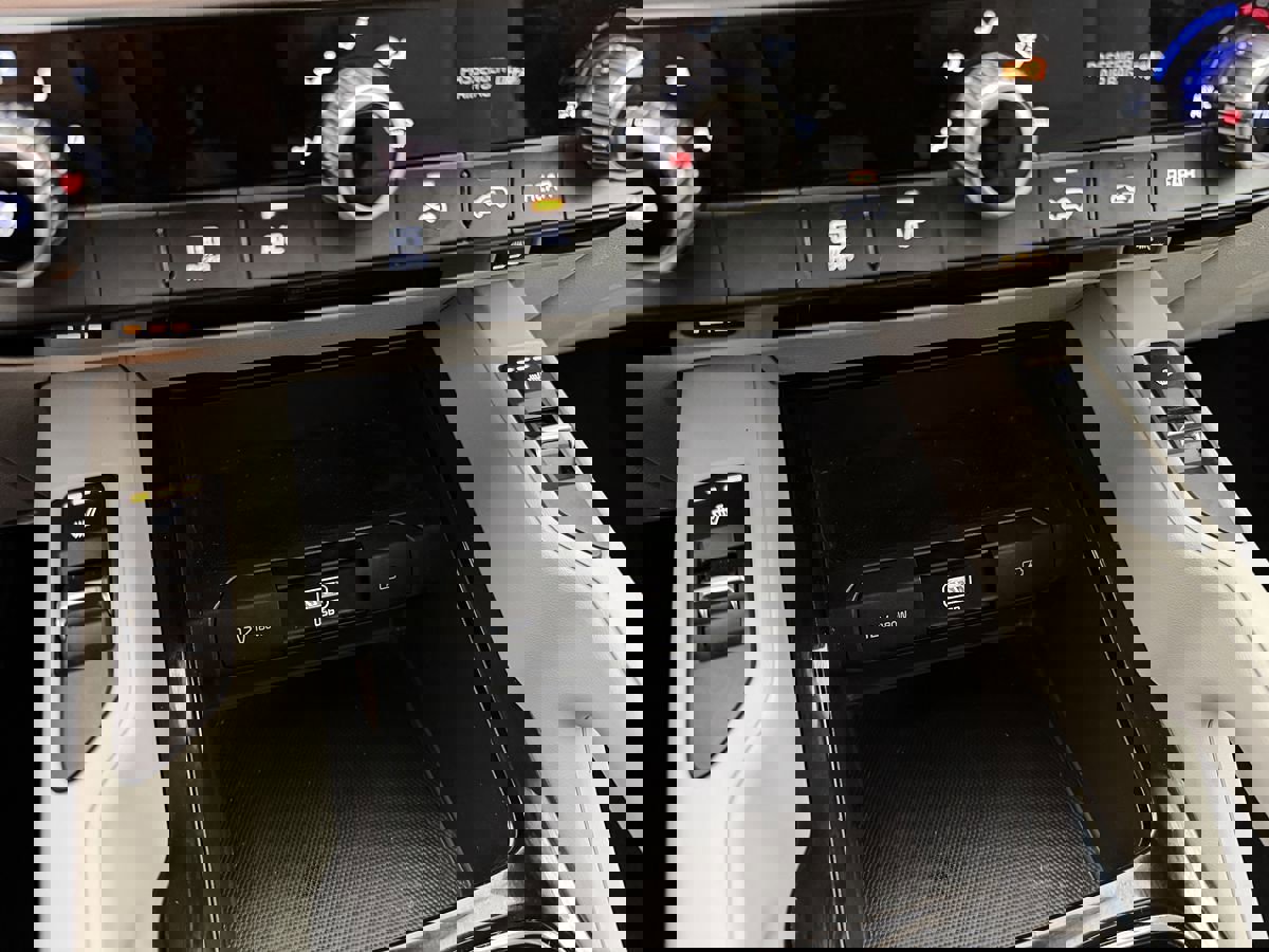 Used 2020 Kia Telluride S AWD/4WD image 27